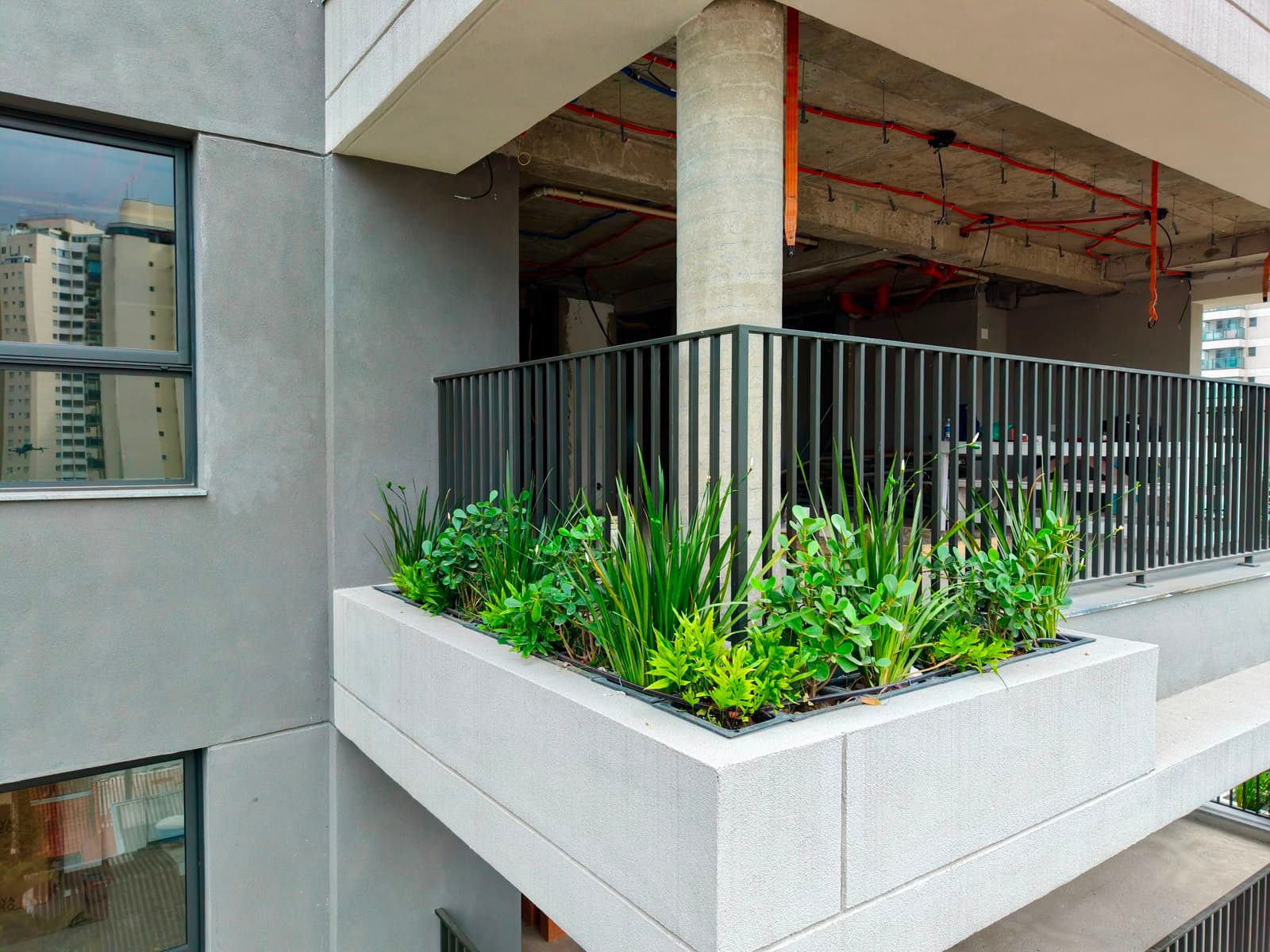 Floreira de fachada — detalhe modulo